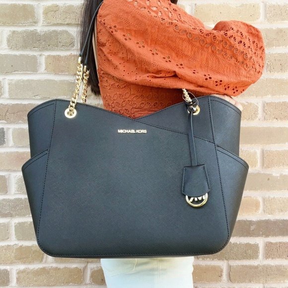 Michael Kors Handbags - Michael Kors Jet Set Travel Large Top Zip Chain Tote Black Saffiano Leather